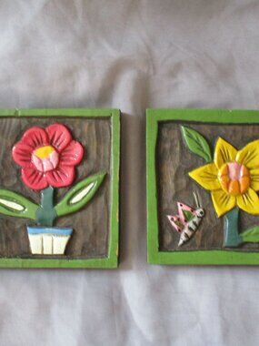 Vintage Mexican folk art plaque wooden hand painted carved wooden flower picture